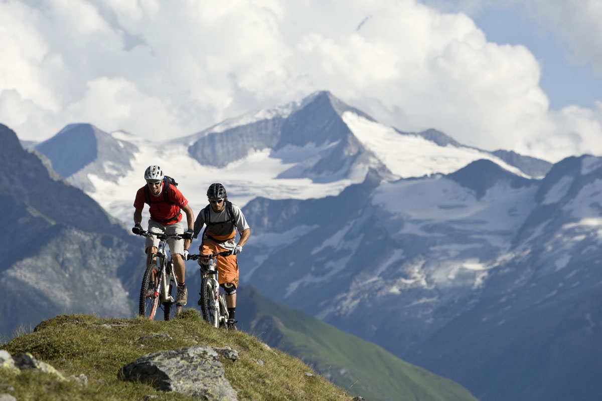 Koenigsleiten Sommer Mountainbike Berg